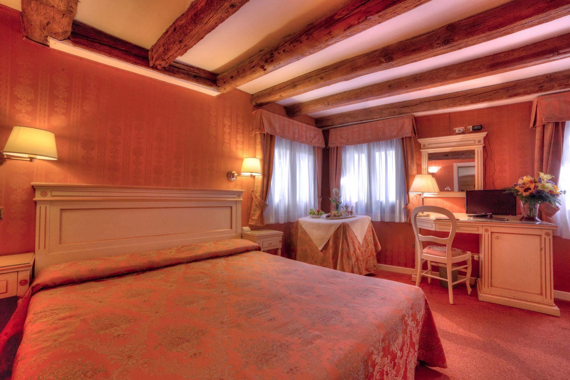 Lanterna Di Marco Polo Bed and Breakfast Venezia Esterno foto